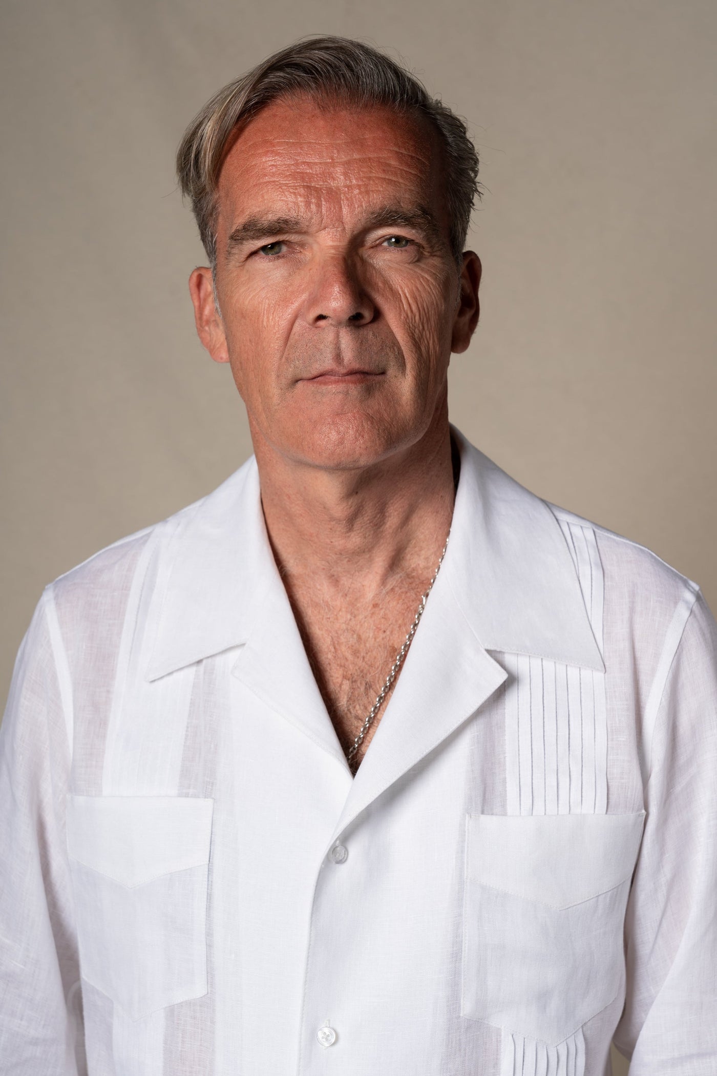 White Plain Linen Guayabera Shirt — vista alternativa 2, BUND Costa Vice Spring Summer 26