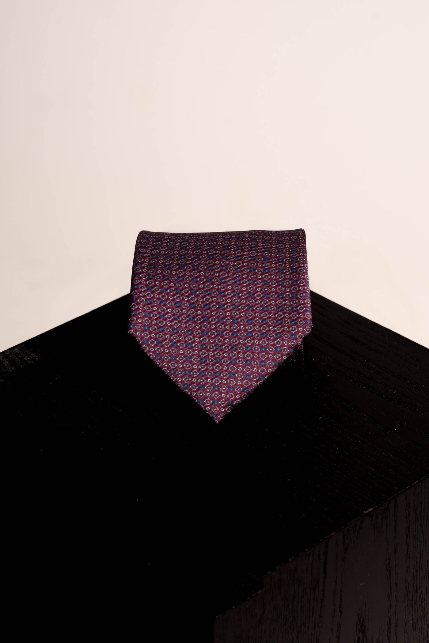Corbata Microflowers Burgundy