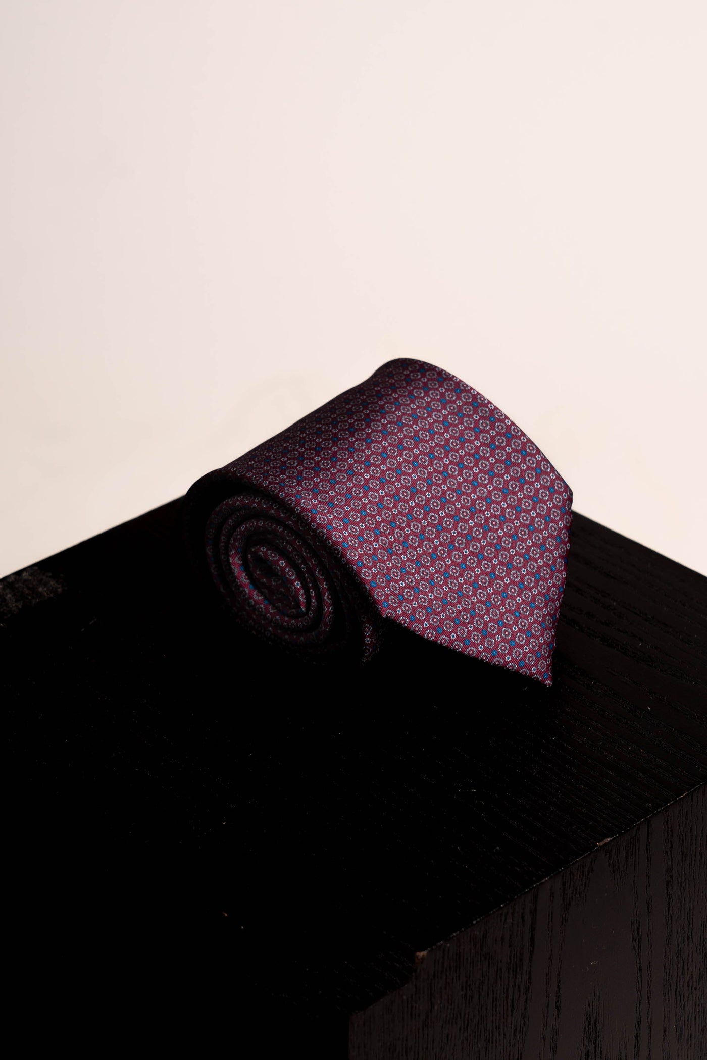 Corbata Microflowers Burgundy