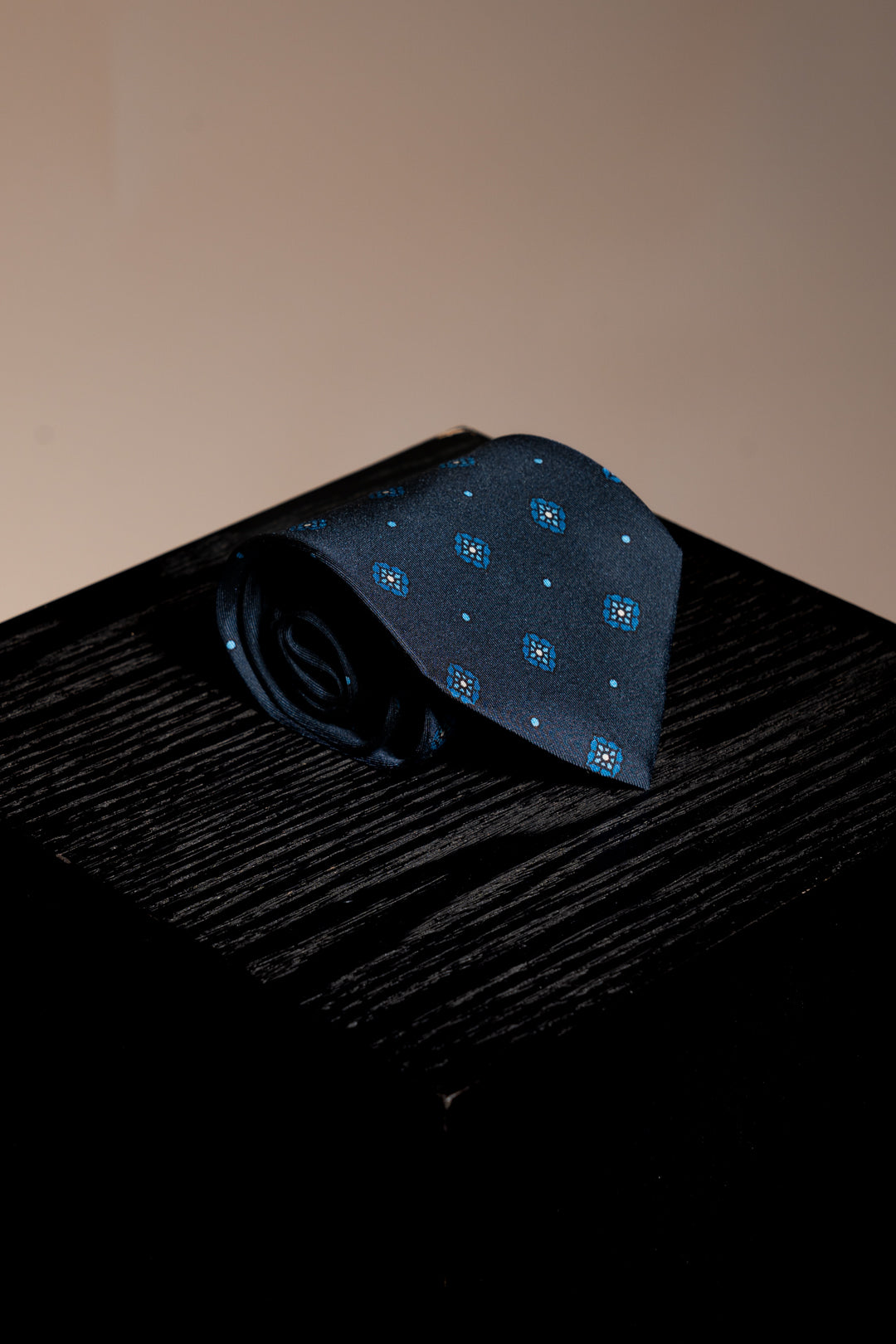 Corbata Geometric Pattern Navy